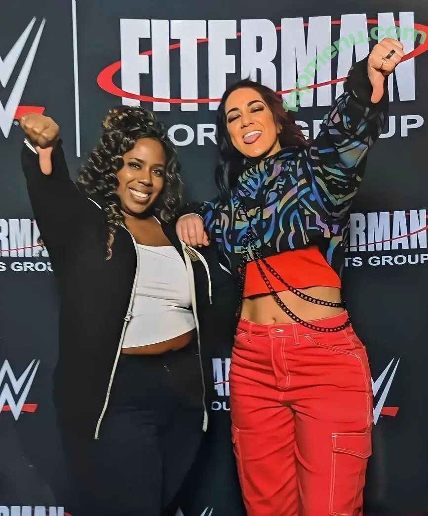 Bayley nude photo #0328 (Pamela Rose Martinez / bayley.r / itsmebayley)