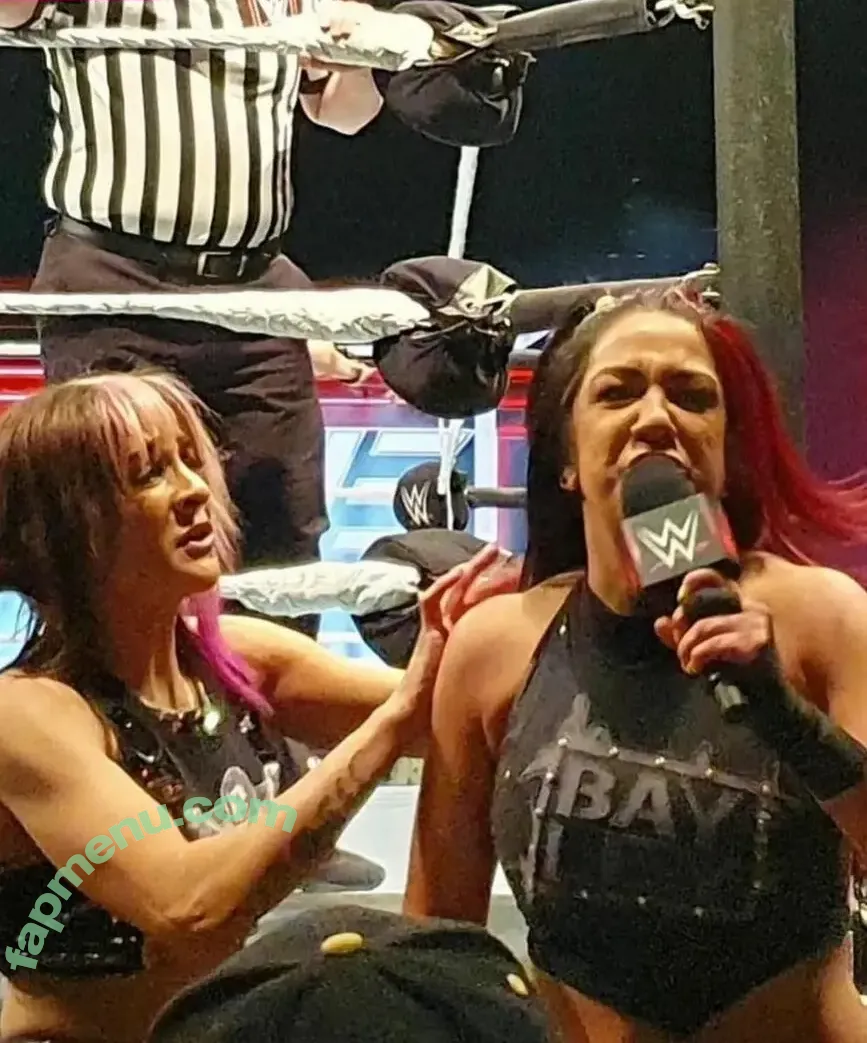 Bayley nude photo #0428 (Pamela Rose Martinez / bayley.r / itsmebayley)