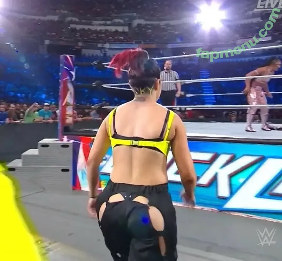 Bayley nude photo #0438 (Pamela Rose Martinez / bayley.r / itsmebayley)