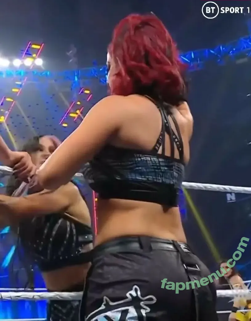 Bayley nude photo #0441 (Pamela Rose Martinez / bayley.r / itsmebayley)