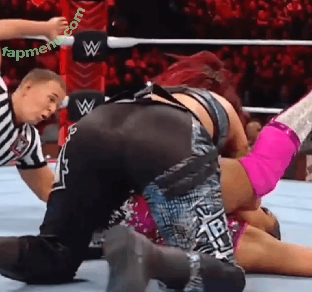 Bayley nude photo #0462 (Pamela Rose Martinez / bayley.r / itsmebayley)