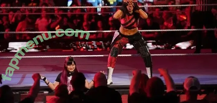 Bayley nude photo #0491 (Pamela Rose Martinez / bayley.r / itsmebayley)