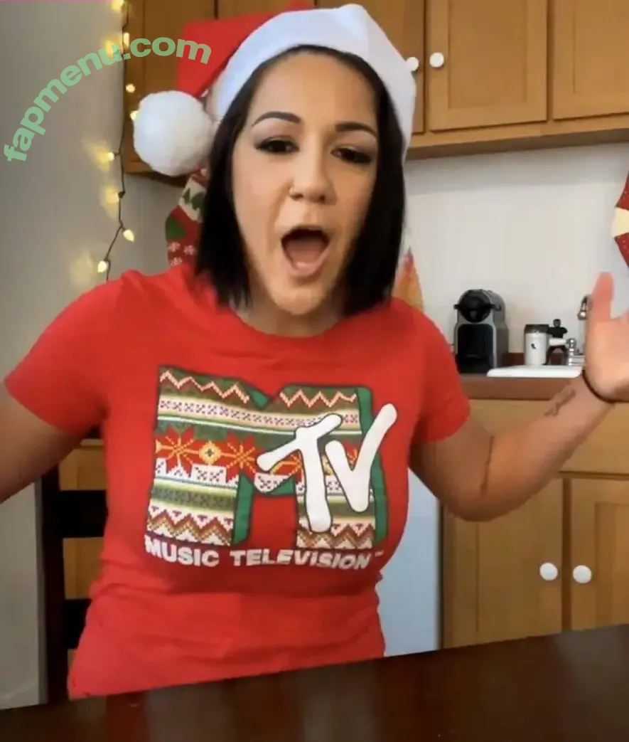 Bayley nude photo #0524 (Pamela Rose Martinez / bayley.r / itsmebayley)