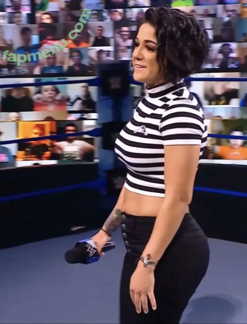 Bayley nude photo #0525 (Pamela Rose Martinez / bayley.r / itsmebayley)