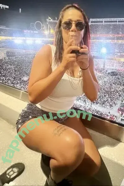Bayley nude photo #0556 (Pamela Rose Martinez / bayley.r / itsmebayley)