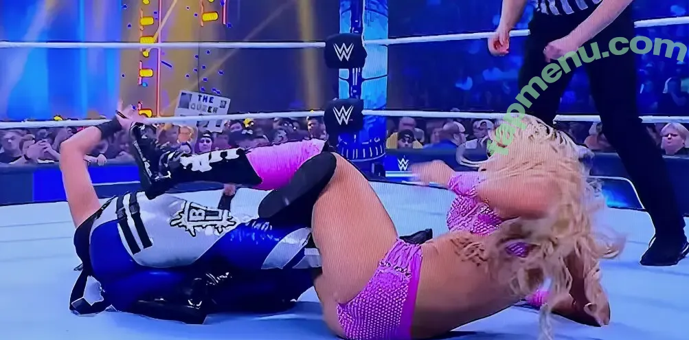 Bayley nude photo #0586 (Pamela Rose Martinez / bayley.r / itsmebayley)