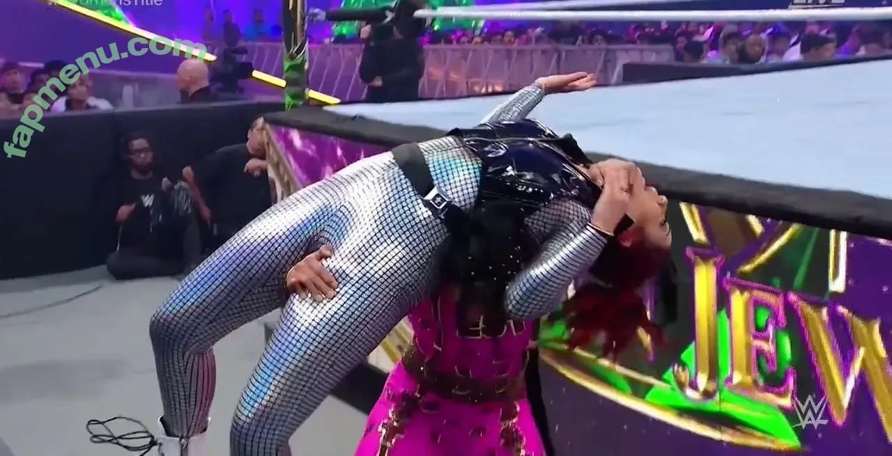 Bayley nude photo #0614 (Pamela Rose Martinez / bayley.r / itsmebayley)