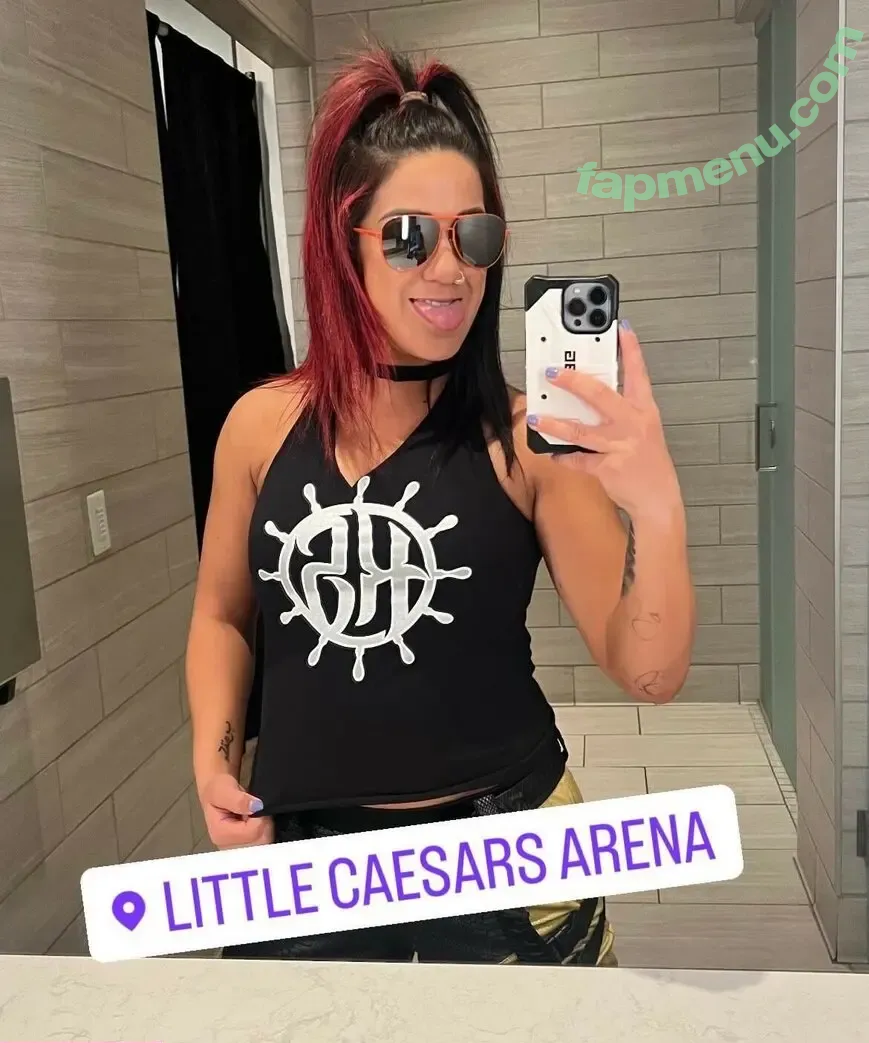 Bayley nude photo #0633 (Pamela Rose Martinez / bayley.r / itsmebayley)