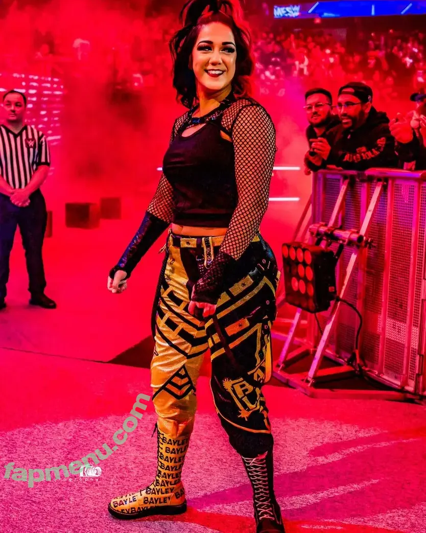 Bayley nude photo #0680 (Pamela Rose Martinez / bayley.r / itsmebayley)