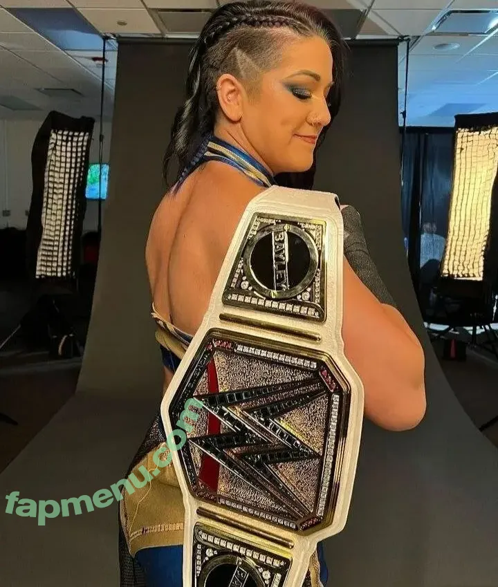 Bayley nude photo #0718 (Pamela Rose Martinez / bayley.r / itsmebayley)