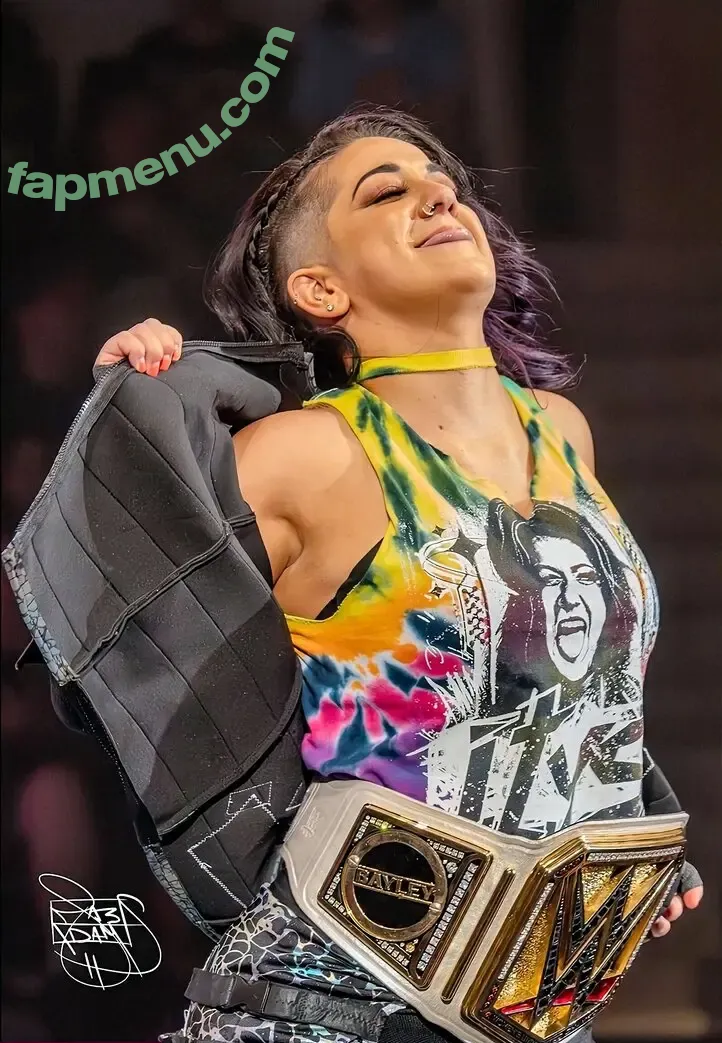 Bayley nude photo #0737 (Pamela Rose Martinez / bayley.r / itsmebayley)