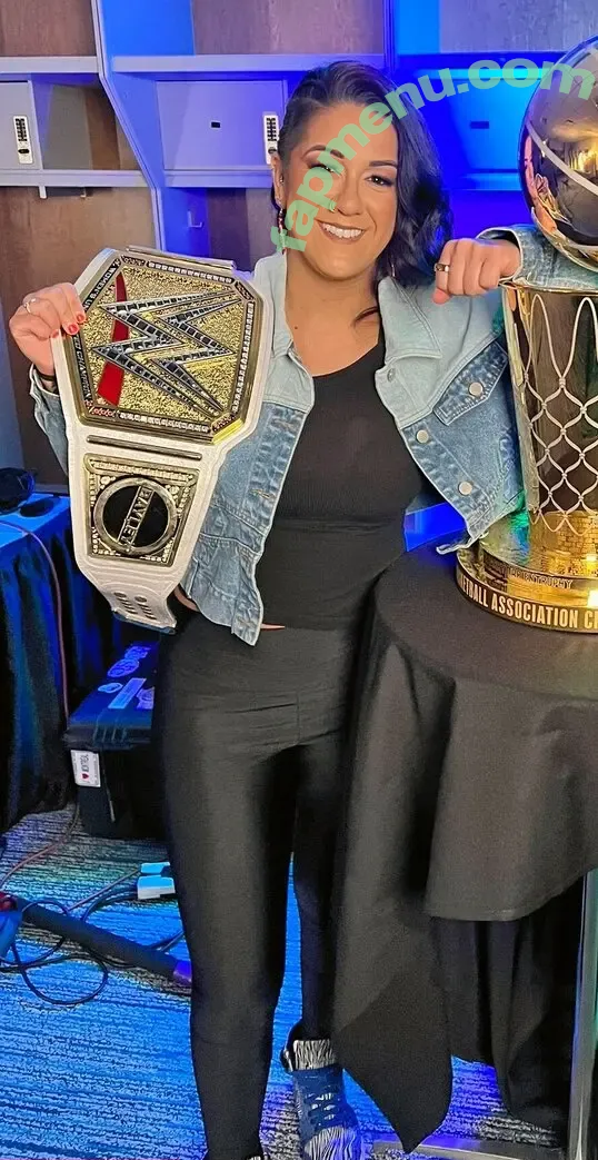 Bayley nude photo #0741 (Pamela Rose Martinez / bayley.r / itsmebayley)