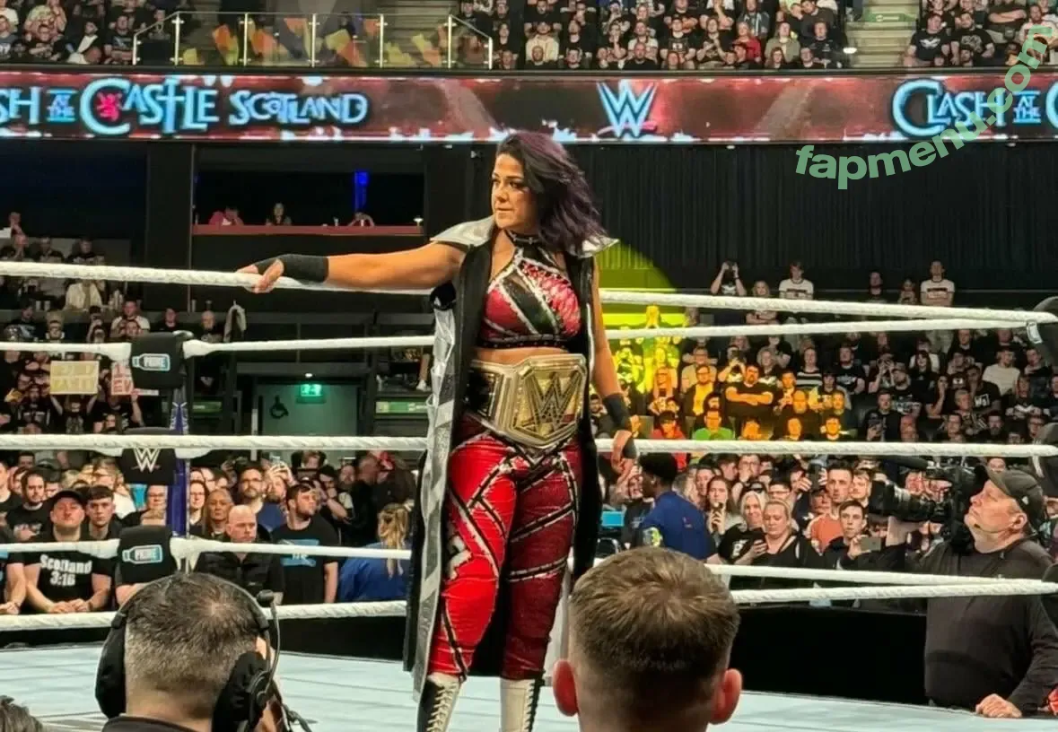 Bayley nude photo #0779 (Pamela Rose Martinez / bayley.r / itsmebayley)