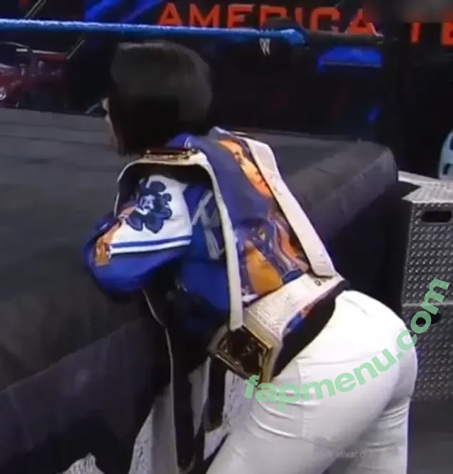 Bayley nude photo #0806 (Pamela Rose Martinez / bayley.r / itsmebayley)