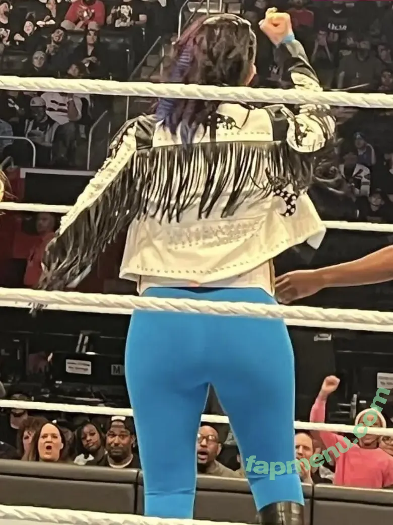 Bayley nude photo #0861 (Pamela Rose Martinez / bayley.r / itsmebayley)