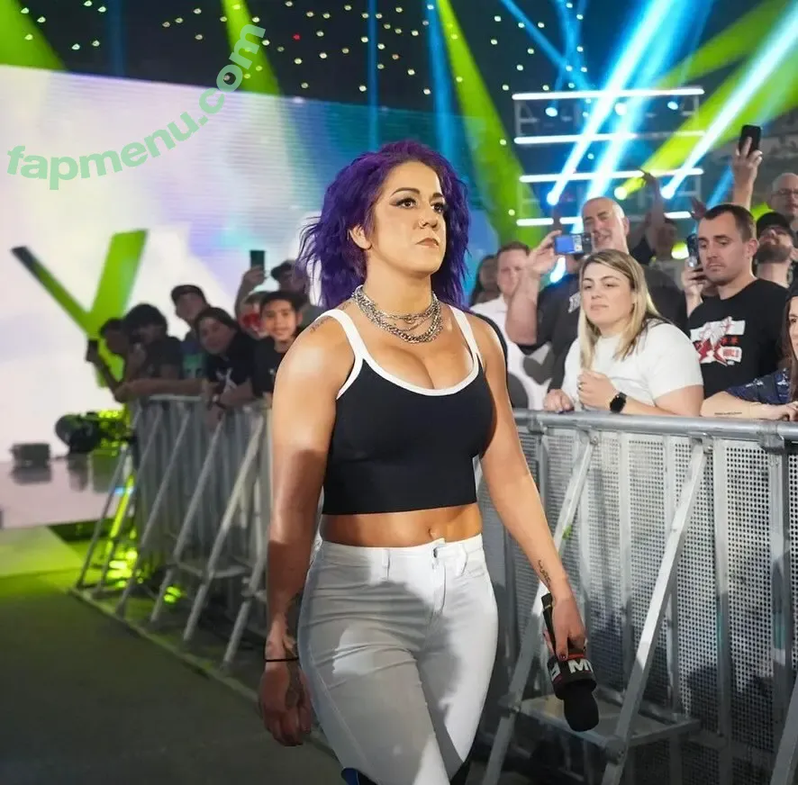Bayley nude photo #1518 (Pamela Rose Martinez / bayley.r / itsmebayley)