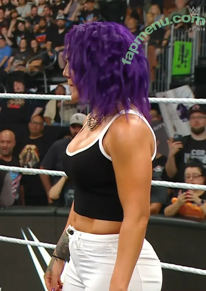 Bayley nude photo #1522 (Pamela Rose Martinez / bayley.r / itsmebayley)