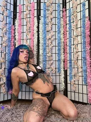 bb_blu / Weird Waifu / weirdwaifu nude photo #0057