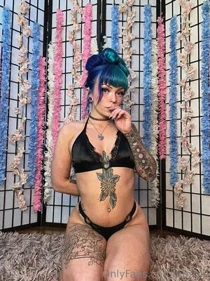 bb_blu / Weird Waifu / weirdwaifu nude photo #0085