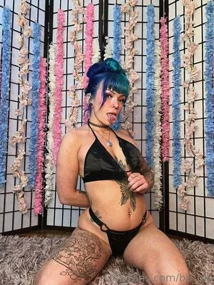 bb_blu / Weird Waifu / weirdwaifu nude photo #0086