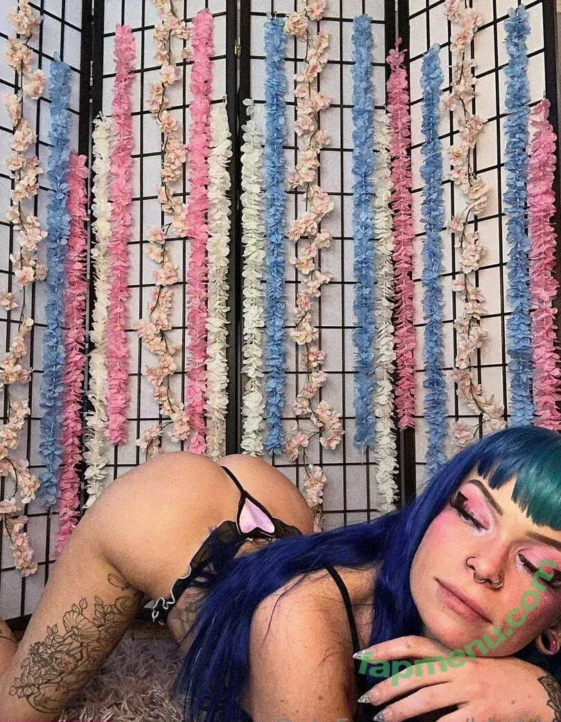 bb_blu nude photo #0050 (Weird Waifu / weirdwaifu)