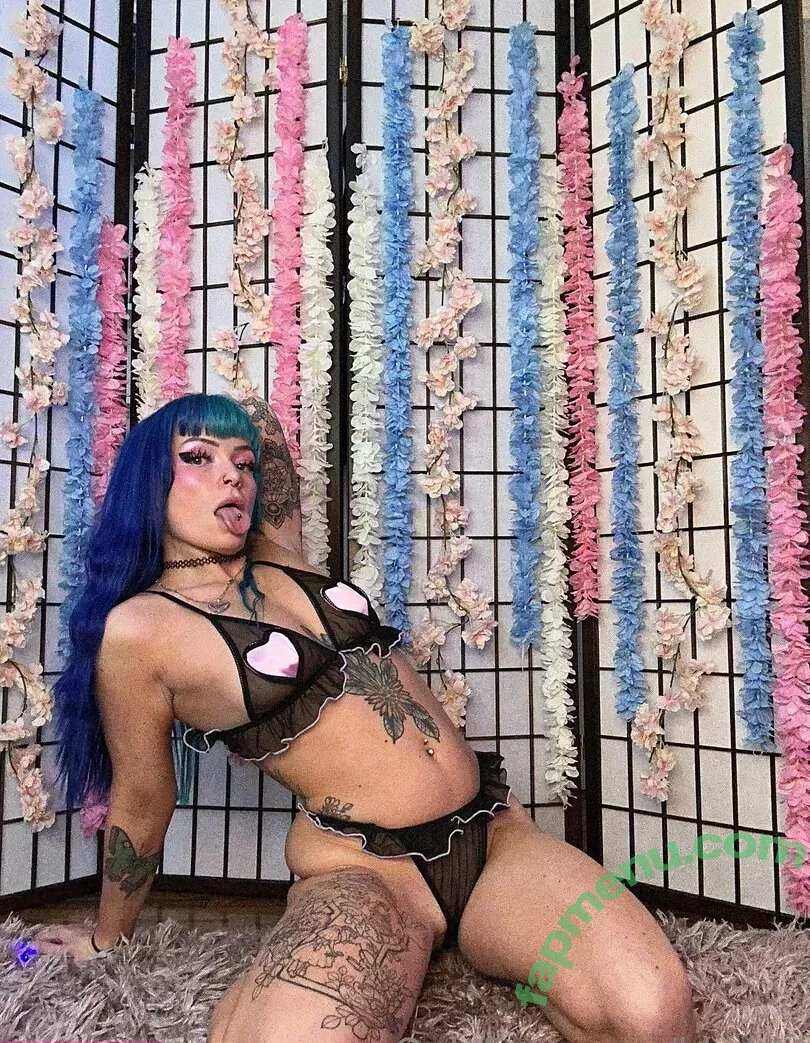 bb_blu nude photo #0057 (Weird Waifu / weirdwaifu)