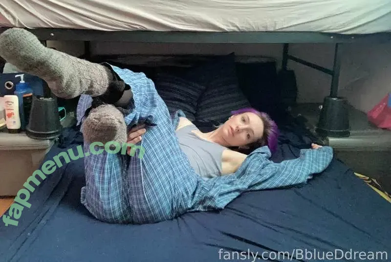BblueDdream nude photo #0012 (thebluedreamvan)