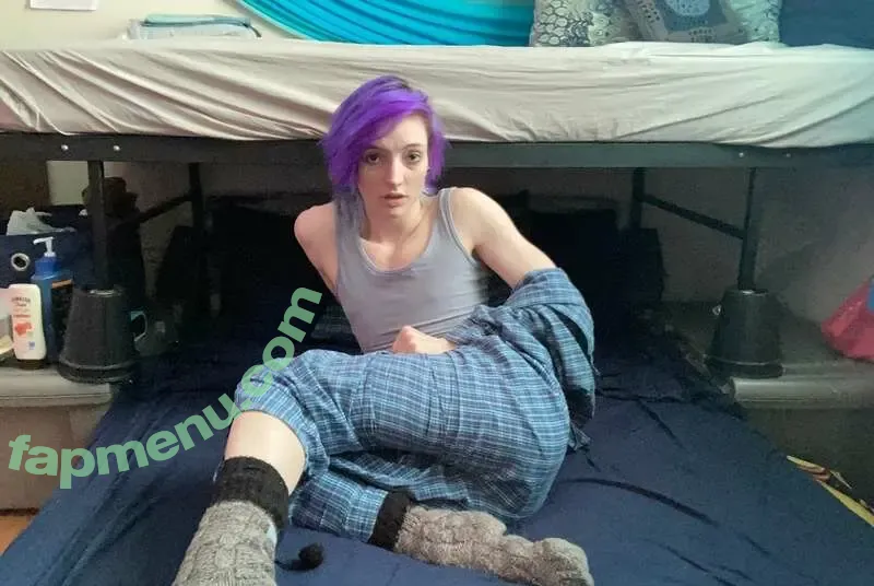 BblueDdream nude photo #0022 (thebluedreamvan)