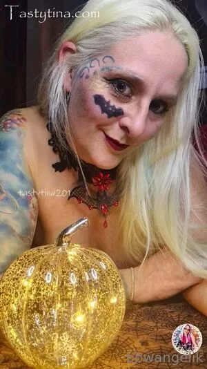 bbwangelikfree / prfctlyflwdmama91 nude photo #0012