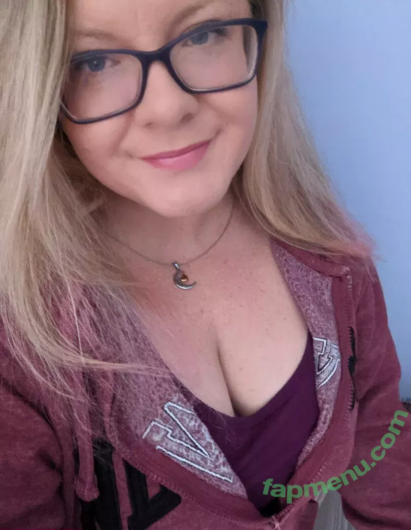 bbwbadnwild nude photo #0006 (_wildstrawberry_)