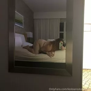  nude photo #0004