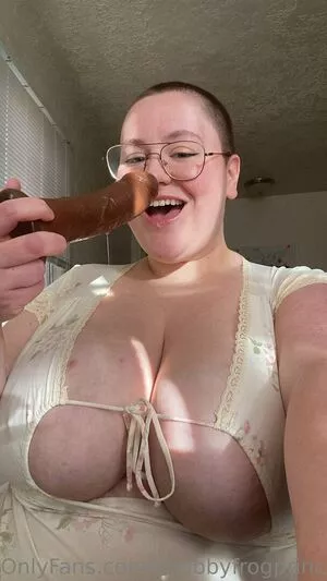 bbwfrogprincess / frogprincesscrafts nude photo #0073