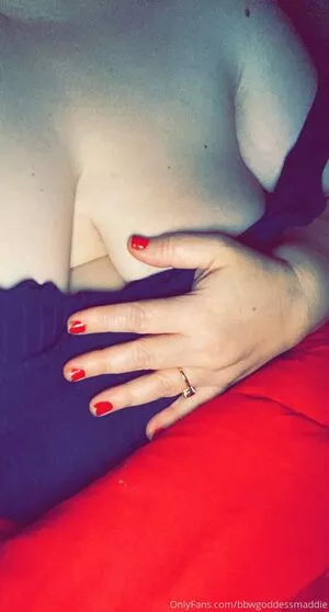 bbwgoddessmaddie / spoiled_goddeess nude photo #0005