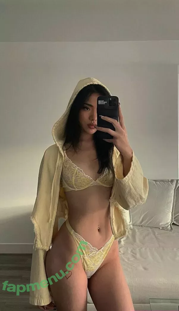 Bbyambi nude photo #0002 (Amberly yang / ambi_baby / ambie)