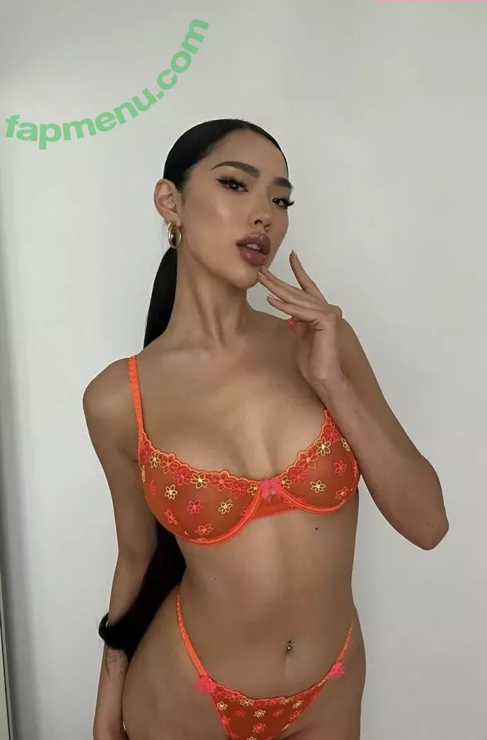 Bbyambi nude photo #0005 (Amberly yang / ambi_baby / ambie)