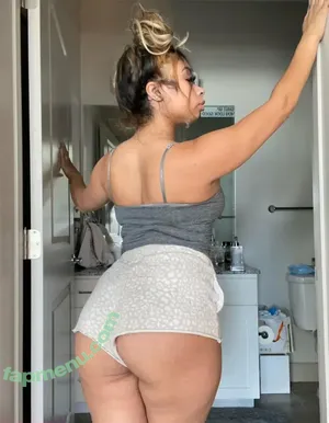  nude photo #0005