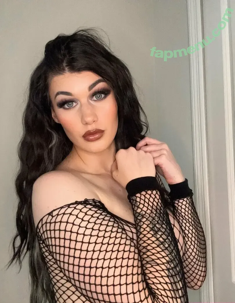 Bea Priestley nude photo #0012 (Blair Davenport / bdavenportwwe / bpriestley)