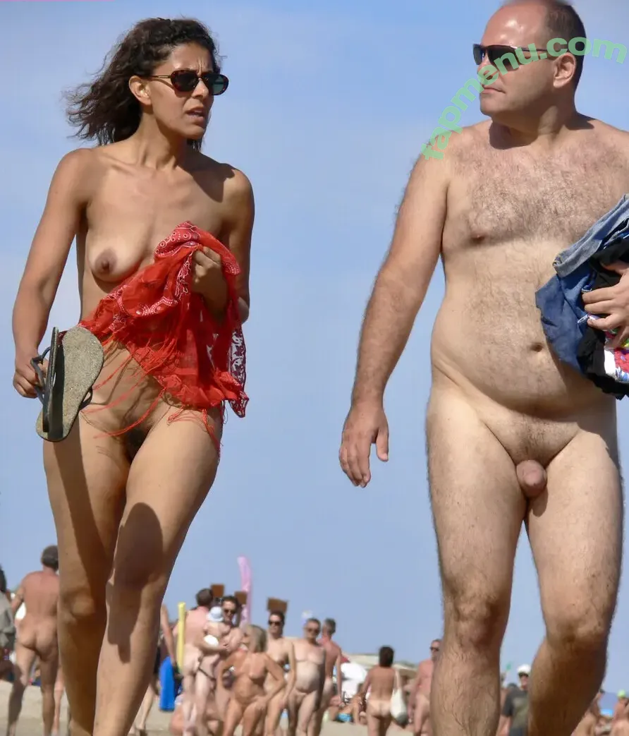 Beach nude photo #1179 (Beach)