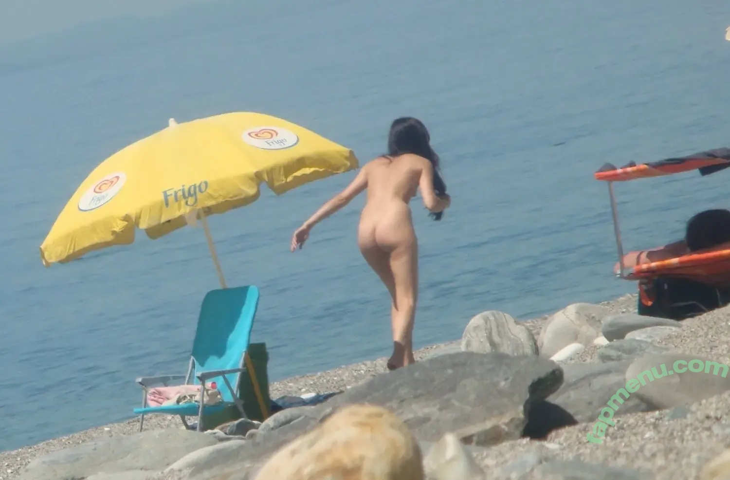 Beach nude photo #1370 (Beach)