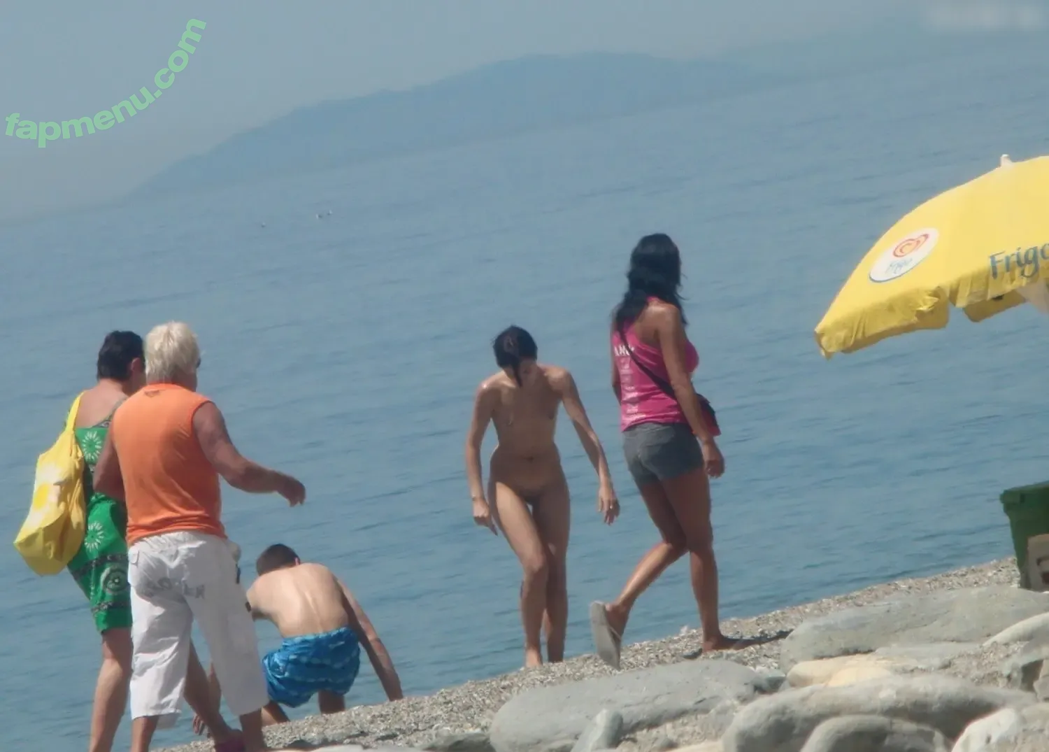 Beach nude photo #1381 (Beach)