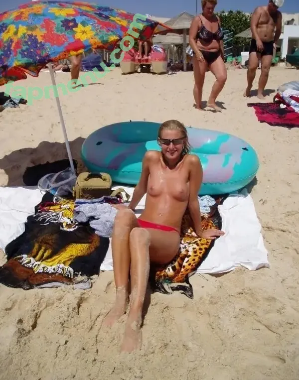 Beach nude photo #1428 (Beach)