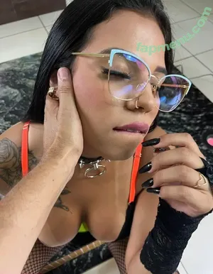 Beatriz Ninfetinha / beatrizreisbrasil nude photo #0009