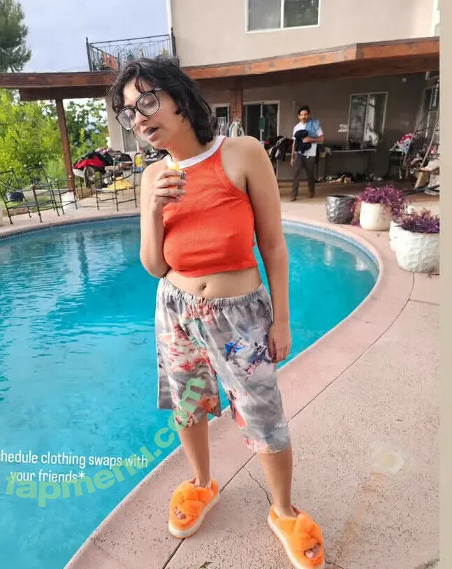 Becca Khalil nude photo #0032 (beccakhalil)