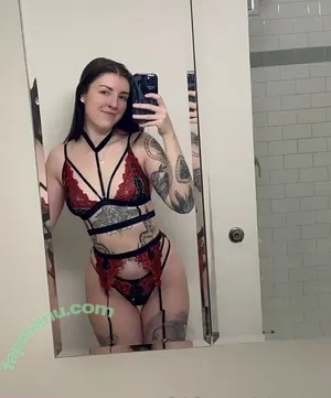 Becca Lynn / beccalynn022 / imbeccalynn / imbeccalynnn nude photo #0019