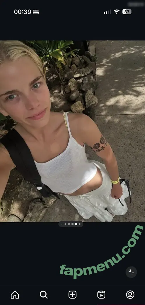 Beccameans nude photo #0036 (Beccameans)