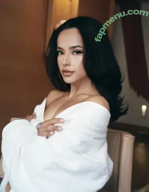 Becky G / iambeckyg / missbeckyfeet nude photo #0012