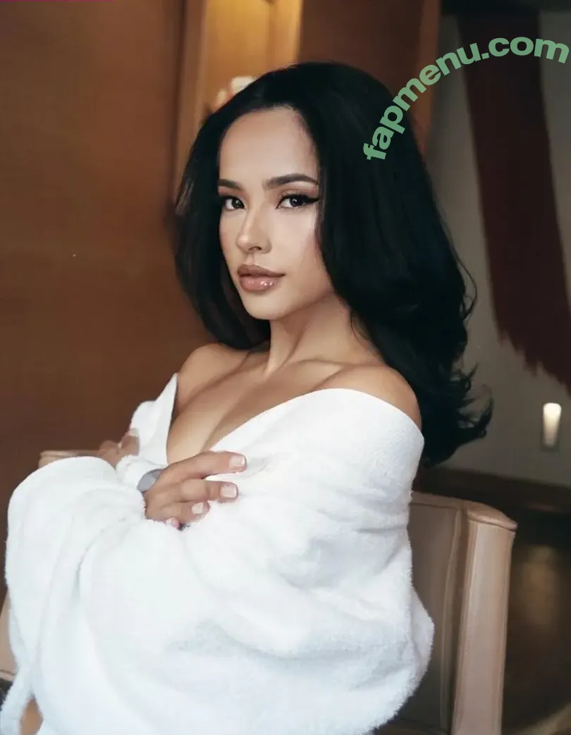 Becky G nude photo #0012 (iambeckyg / missbeckyfeet)