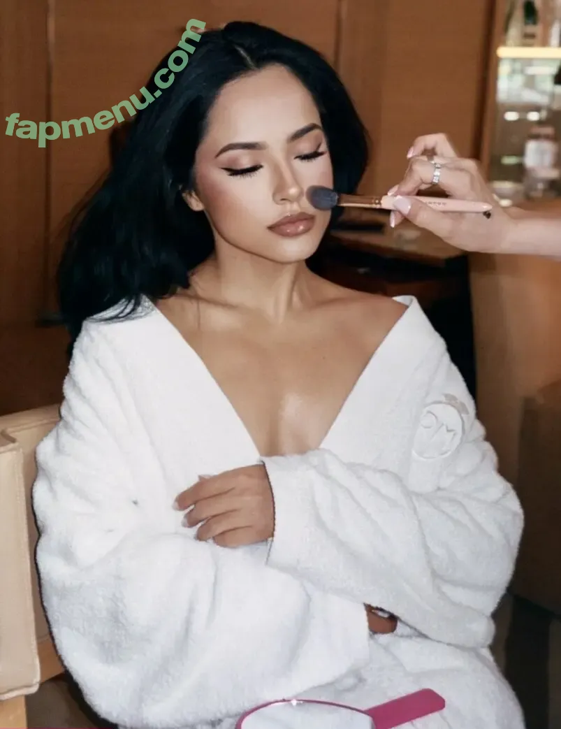 Becky G nude photo #0023 (iambeckyg / missbeckyfeet)