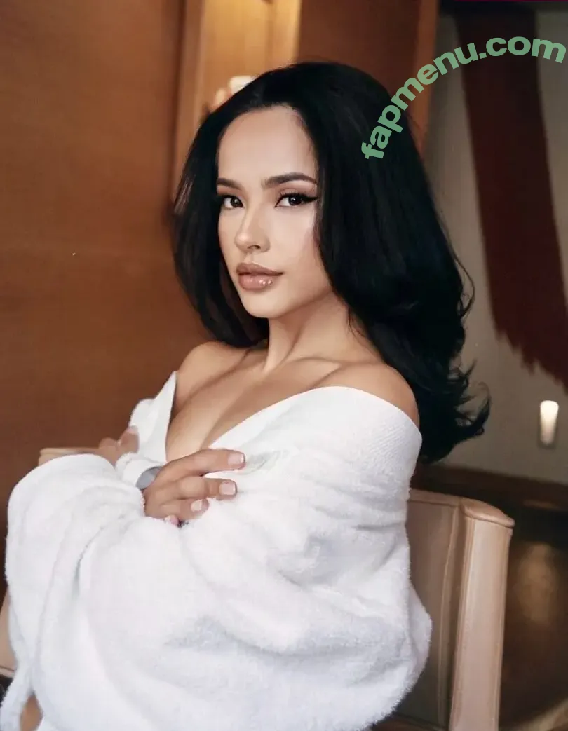Becky G nude photo #0027 (iambeckyg / missbeckyfeet)