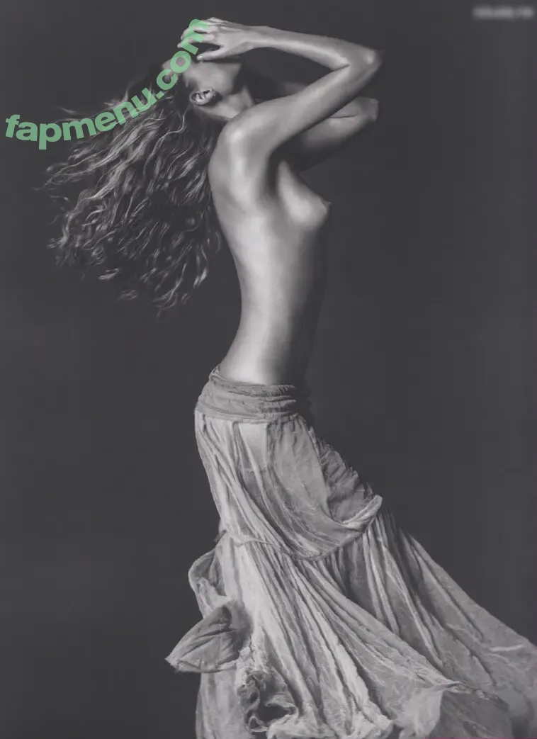 Behati Prinsloo nude photo #0012 (behatiprinsloo)
